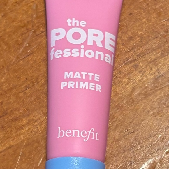 Benefit the POREFessional Matte Primer - Picture 5 of 15